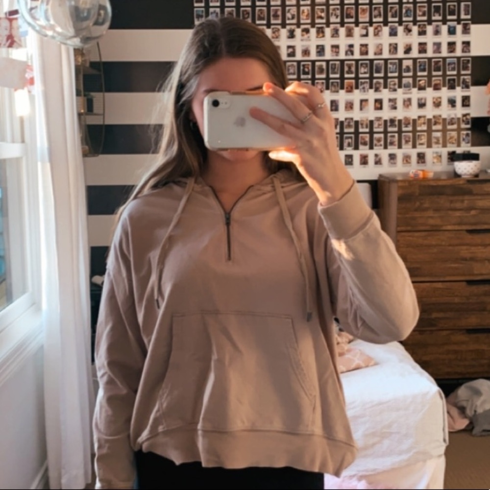 aerie taupe quarter zip hoodie! 🤎